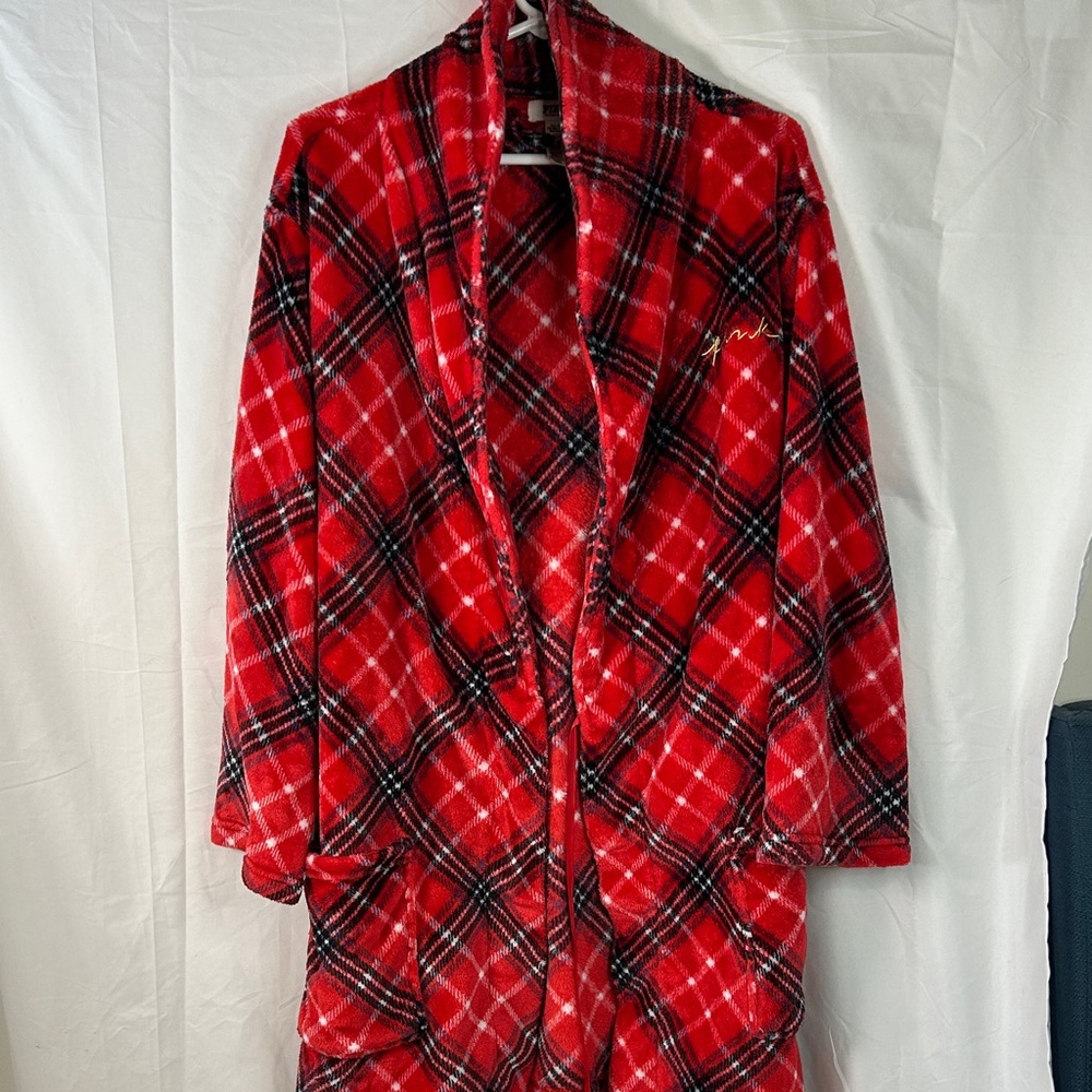 PINK Victoria's Secret Red Plaid Plush Robe Women’s Size‎ Medium Large